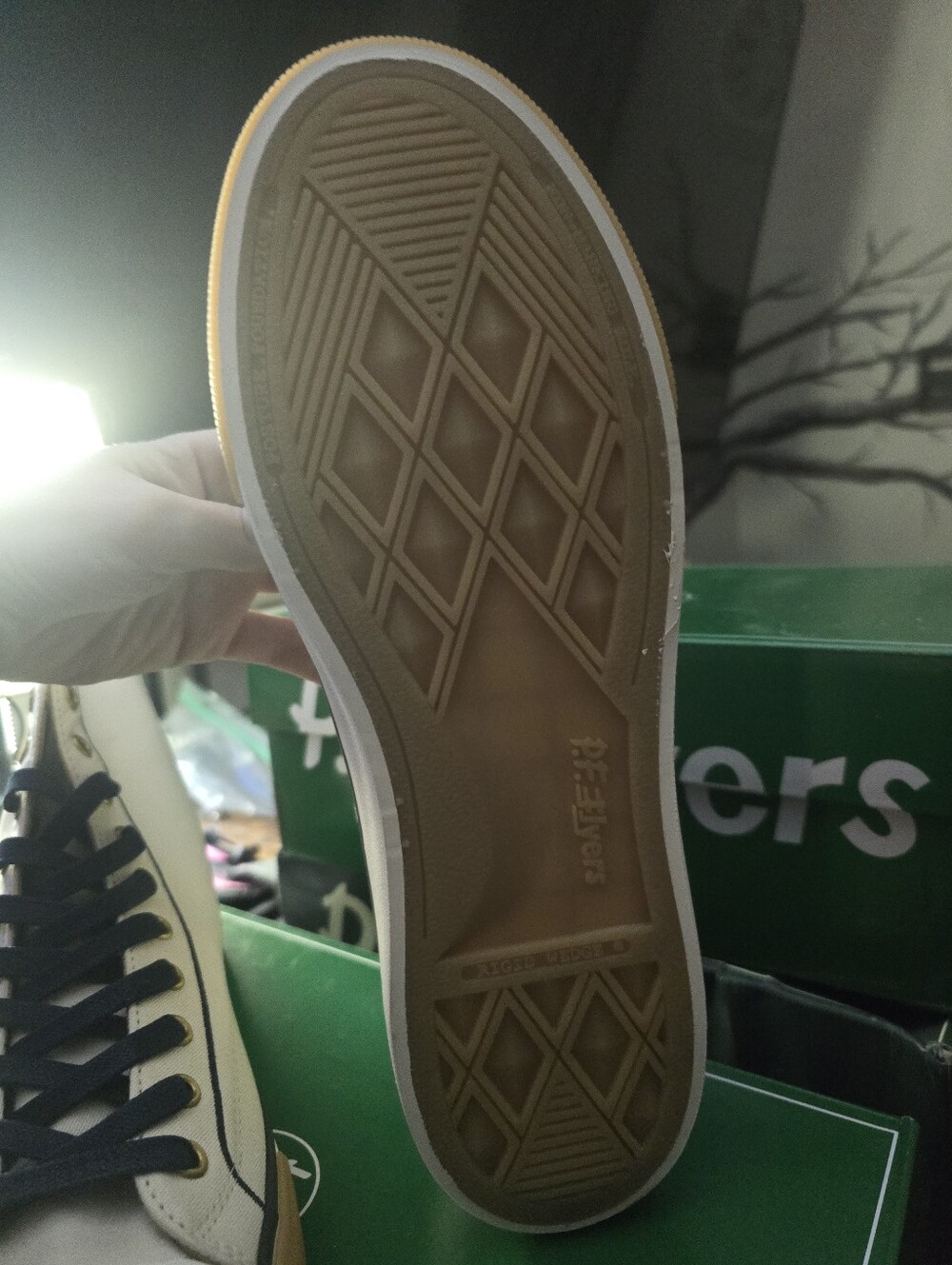 Men's Casual Canvas Sneakers in Cream and NAVY
